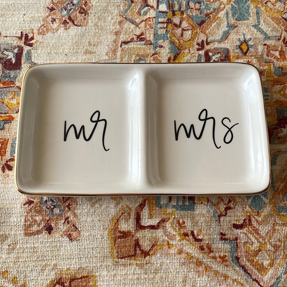 NEW Ceramic Trinket Dish Mr. & Mrs.